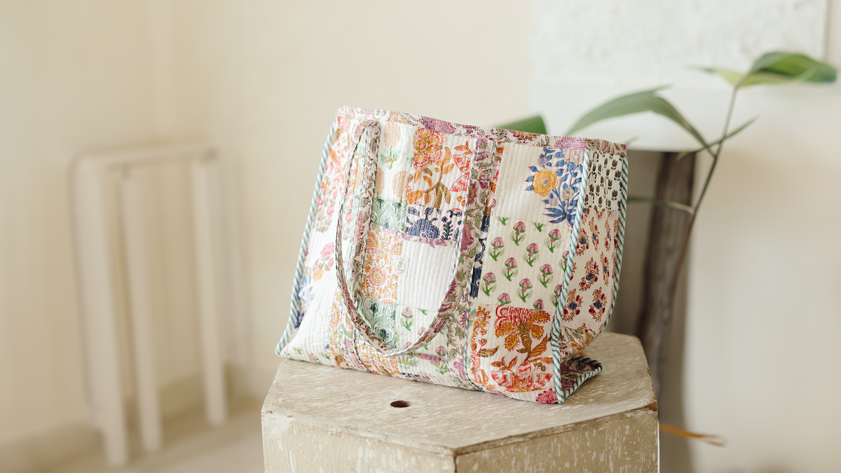 TOTE BAG